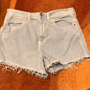 Madewell “Where I was from” light denim shorts